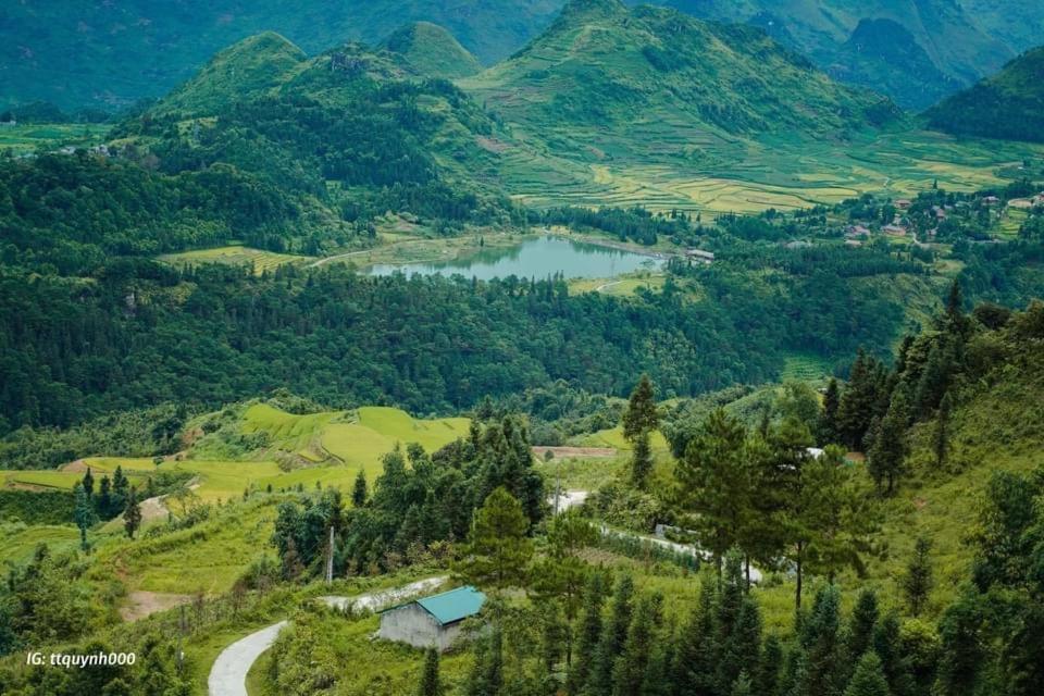 Homestay Hong Anh Dong Van  Zewnętrze zdjęcie